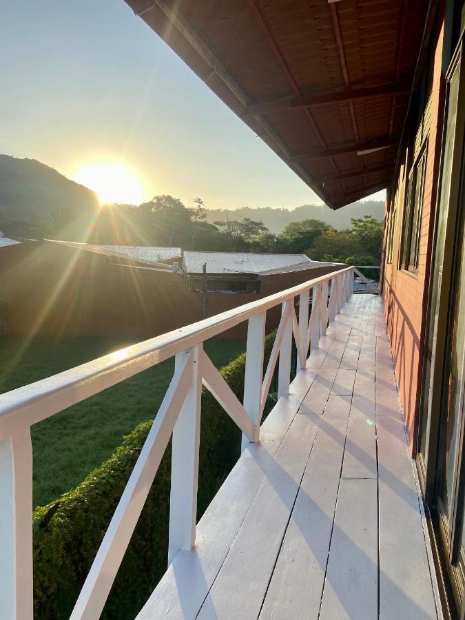 Hotel Adventure Lodge 哈科 外观 照片