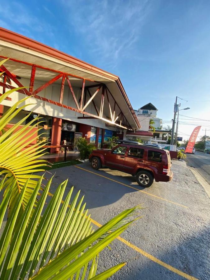 Hotel Adventure Lodge 哈科 外观 照片